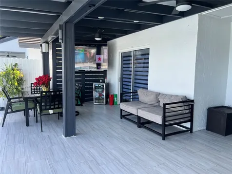6101 SW 153rd Court Road Miami FL 33193