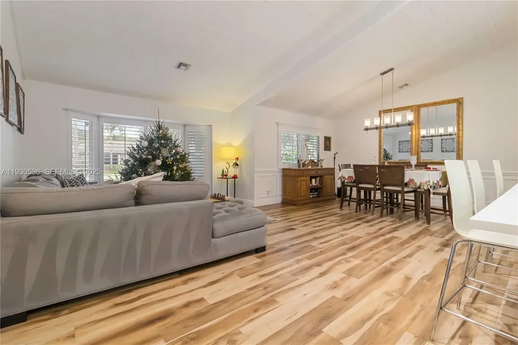 2047 SW 36th Avenue Delray Beach FL 33445