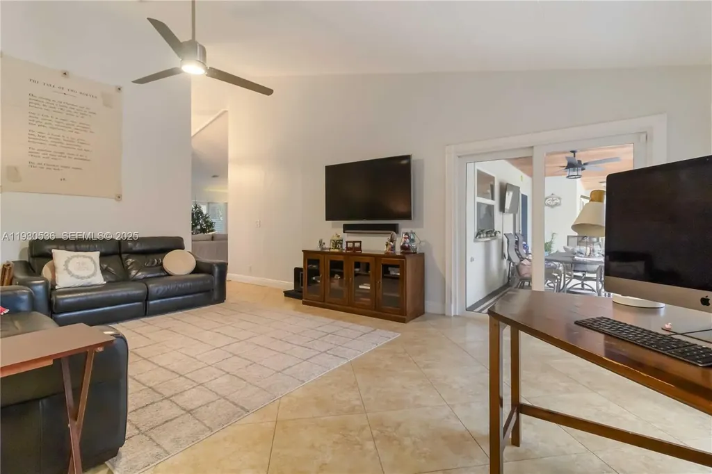 2047 SW 36th Avenue Delray Beach FL 33445