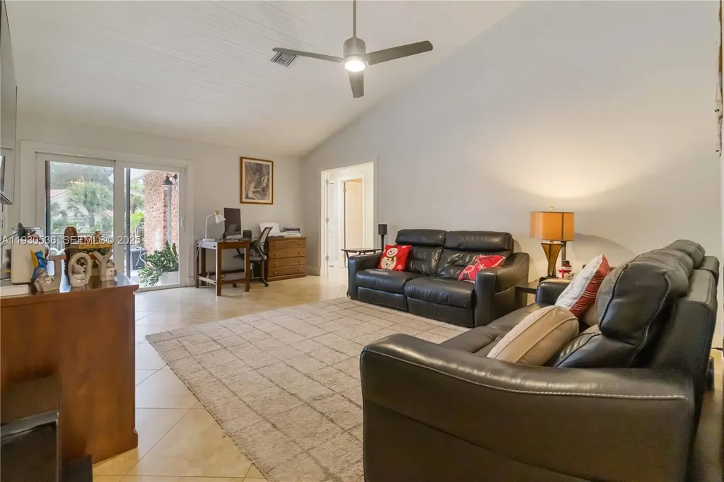 2047 SW 36th Avenue Delray Beach FL 33445