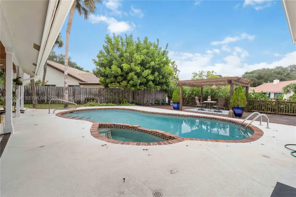 2047 SW 36th Avenue Delray Beach FL 33445