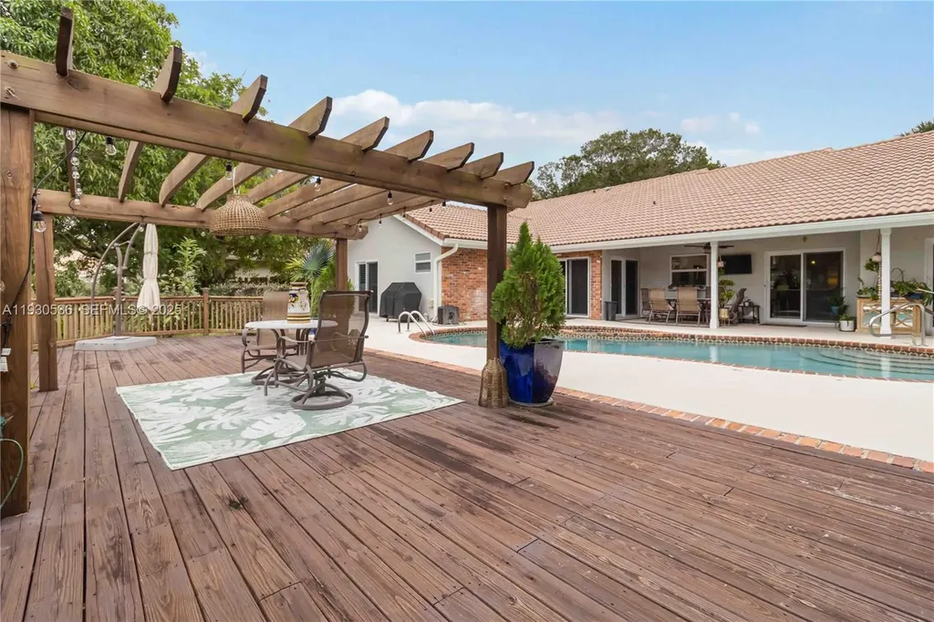 2047 SW 36th Avenue Delray Beach FL 33445