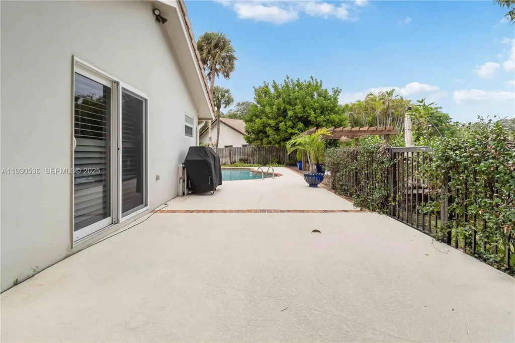 2047 SW 36th Avenue Delray Beach FL 33445