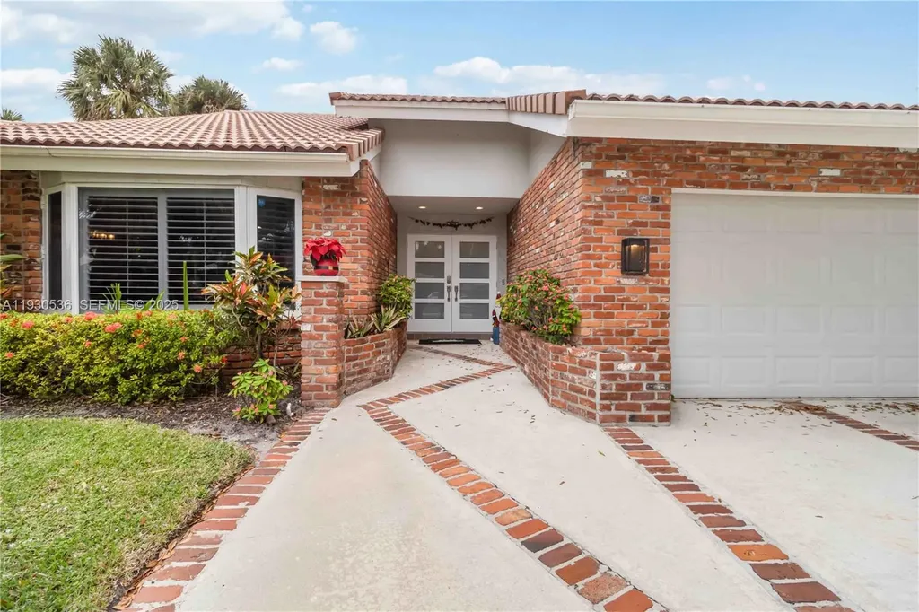 2047 SW 36th Avenue Delray Beach FL 33445