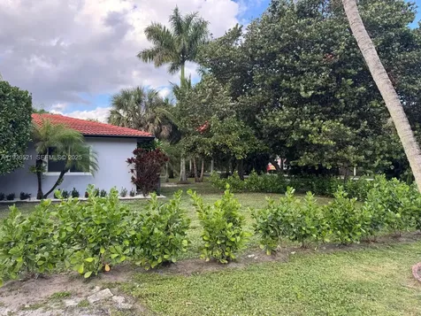 985 NE 115th Street Biscayne Park FL 33161