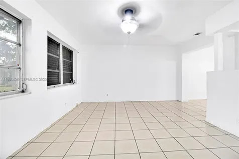5718 NW 66th Avenue Tamarac FL 33321
