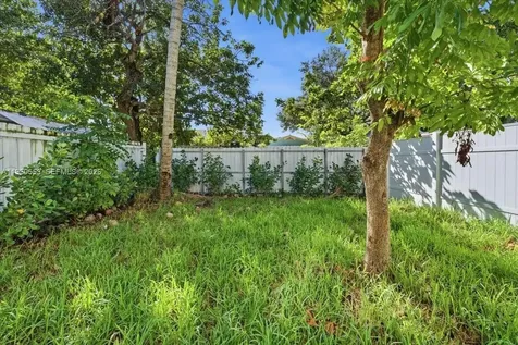 1126 NW 28 Miami FL 33127