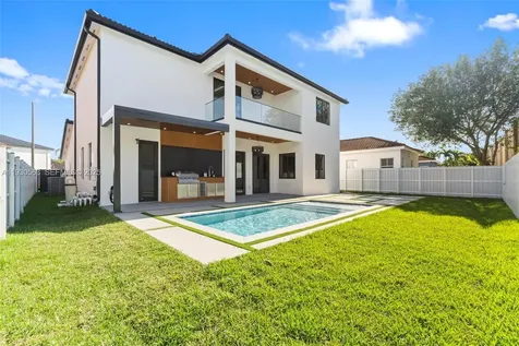 18172 NW 91st Court Hialeah FL 33018
