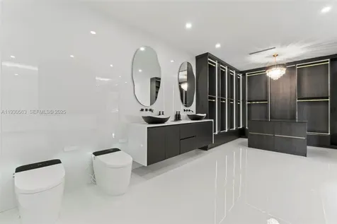 18172 NW 91st Court Hialeah FL 33018