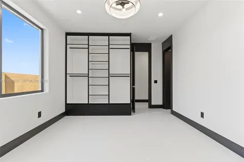 18172 NW 91st Court Hialeah FL 33018
