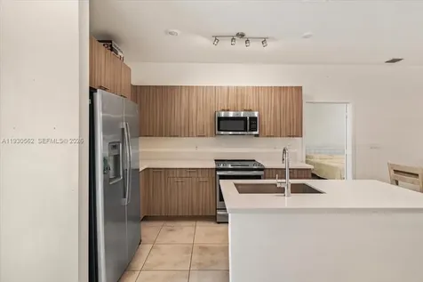 4636 NW 84th Avenue Doral FL 33166