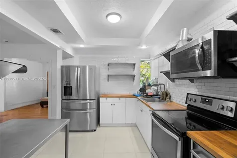 555 NE 73rd Street Miami FL 33138