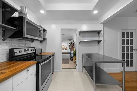555 NE 73rd Street Miami FL 33138