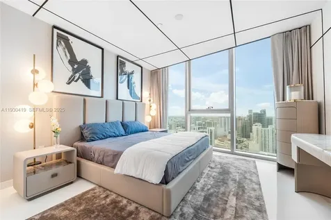 300 Biscayne Boulevard Way Miami FL 33131