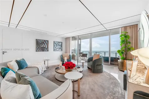 300 Biscayne Boulevard Way Miami FL 33131