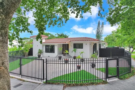 998 SW 11th Street Miami FL 33129