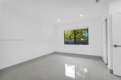 998 SW 11th Street Miami FL 33129