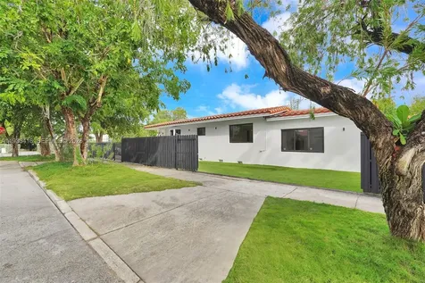 998 SW 11th Street Miami FL 33129