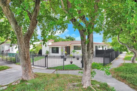 998 SW 11th Street Miami FL 33129
