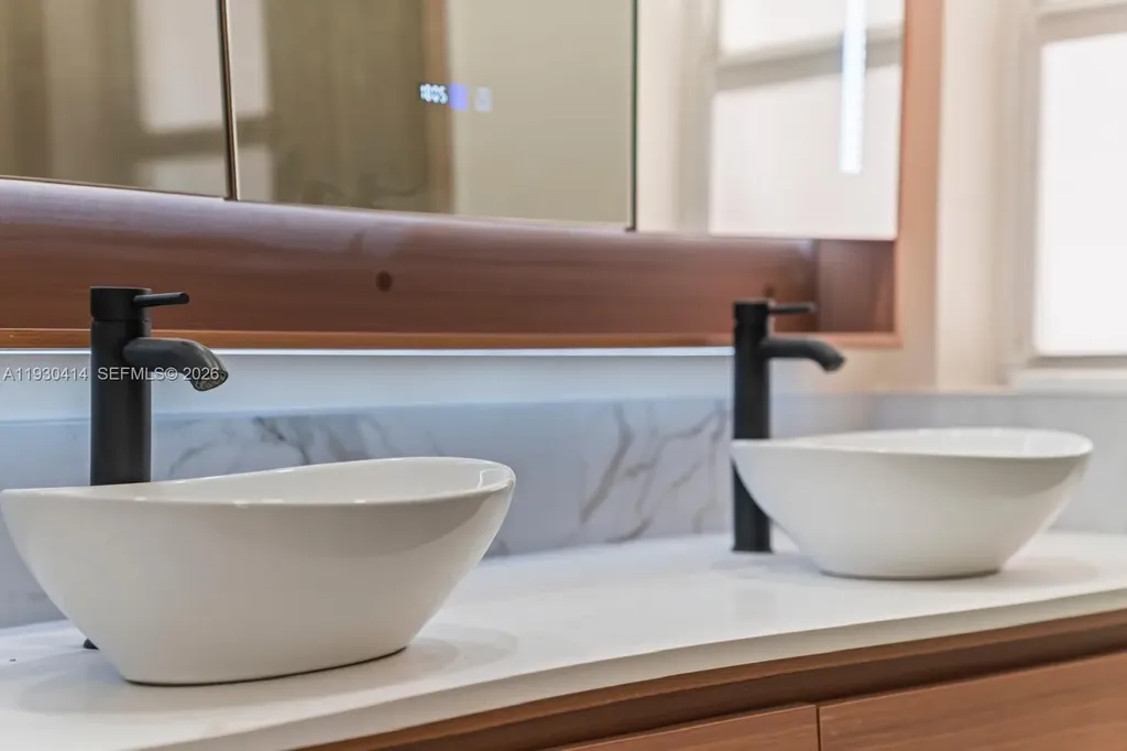 2101 NE 54th Court Fort Lauderdale FL 33308