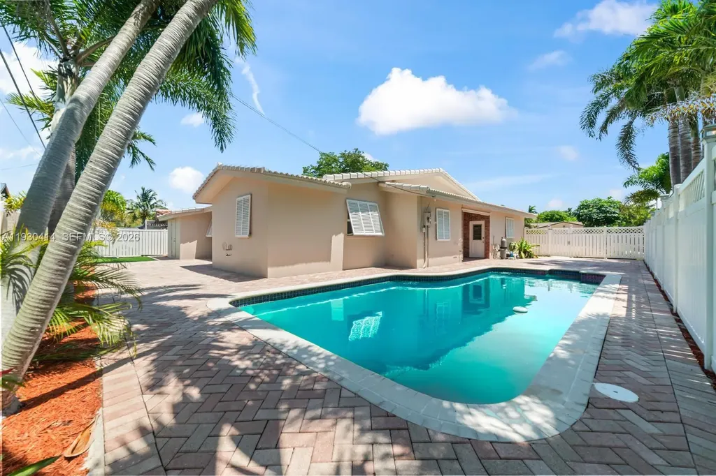 2101 NE 54th Court Fort Lauderdale FL 33308