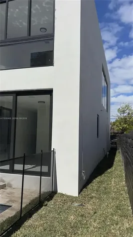 2484 SW 18th Street Miami FL 33145