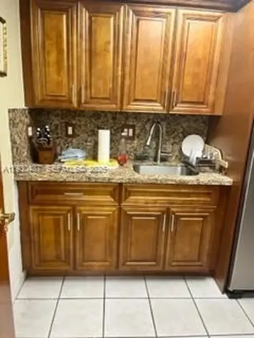 2424 SW 22nd Street Miami FL 33145