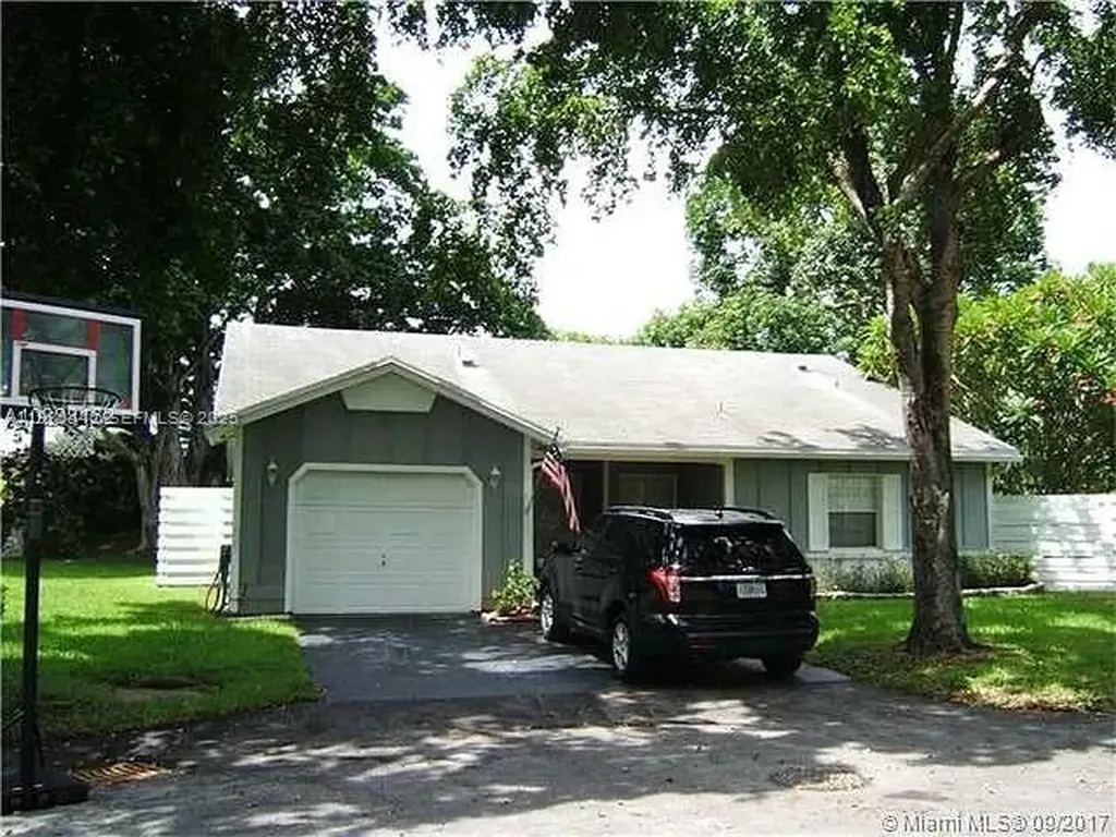15120 SW 141st Place Miami FL 33186