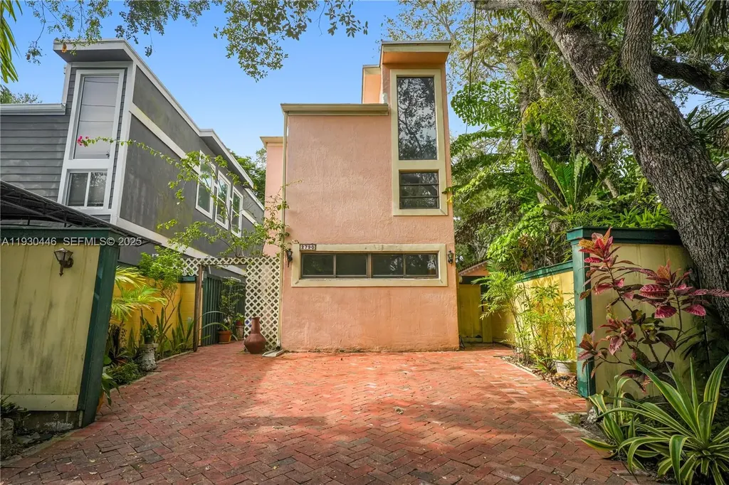 2790 SW 22nd Avenue Miami FL 33133