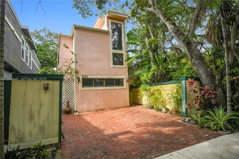 2790 SW 22nd Avenue Miami FL 33133