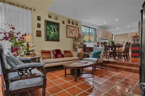 2790 SW 22nd Avenue Miami FL 33133