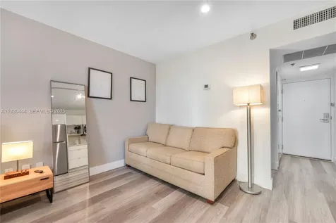 19201 Collins Avenue Sunny Isles Beach FL 33160