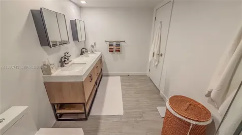 9801 Collins Avenue Bal Harbour FL 33154