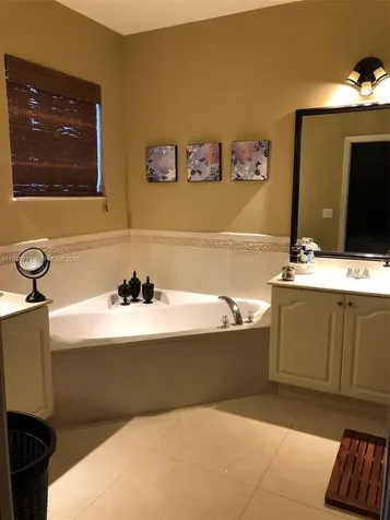 16652 SW 71st Terrace Miami FL 33193