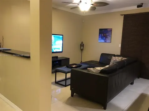 16652 SW 71st Terrace Miami FL 33193