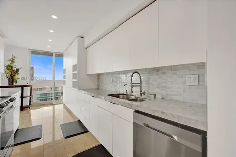 19355 Turnberry Way Aventura FL 33180