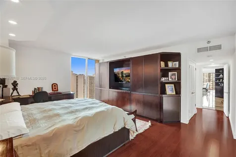 19355 Turnberry Way Aventura FL 33180