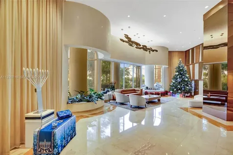 19355 Turnberry Way Aventura FL 33180