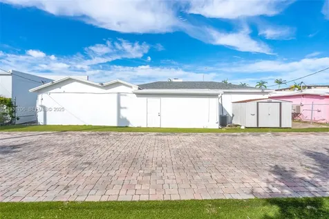 8930 SW 40th Street Miami FL 33165