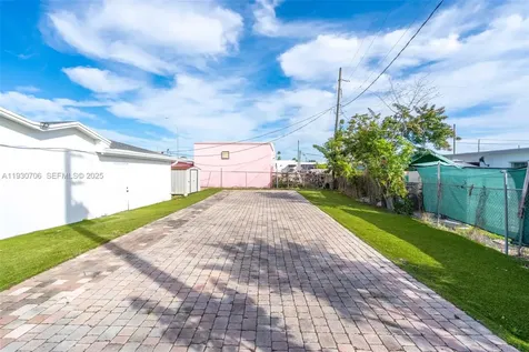 8930 SW 40th Street Miami FL 33165