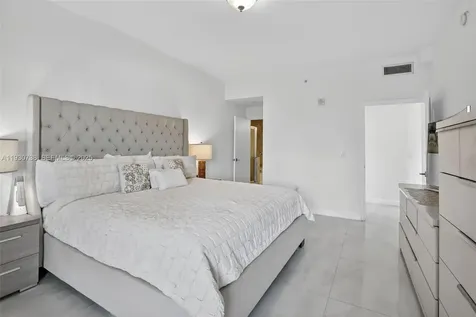 3340 NE 190th Street Aventura FL 33180