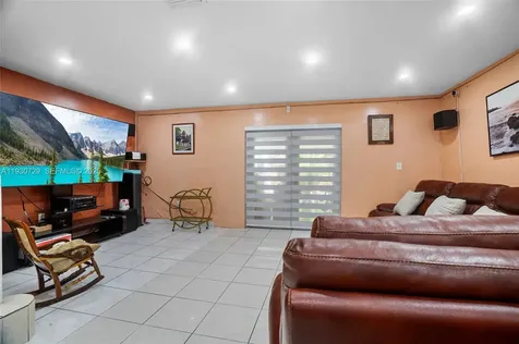 5297 NW 190th Lane Miami Gardens FL 33055
