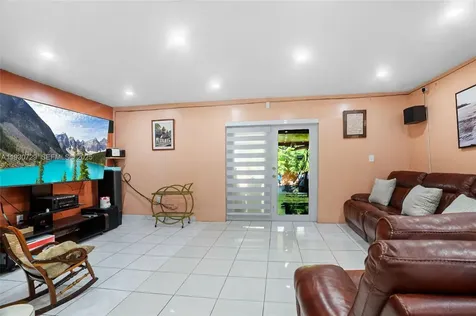 5297 NW 190th Lane Miami Gardens FL 33055