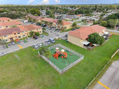 5297 NW 190th Lane Miami Gardens FL 33055