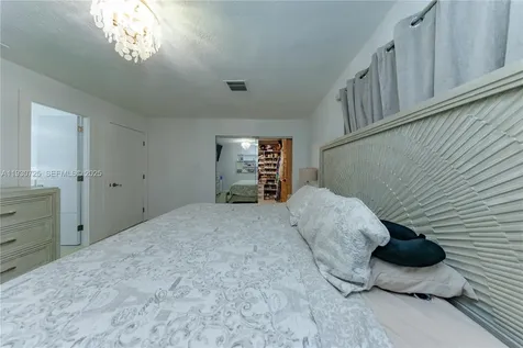4360 NW 205th Street Miami Gardens FL 33055
