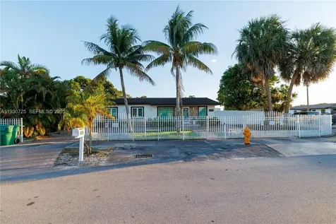 4360 NW 205th Street Miami Gardens FL 33055