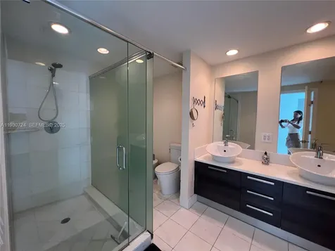 2950 NE 188th Street Aventura FL 33180