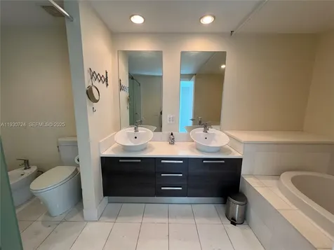 2950 NE 188th Street Aventura FL 33180