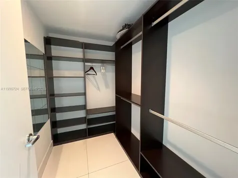 2950 NE 188th Street Aventura FL 33180