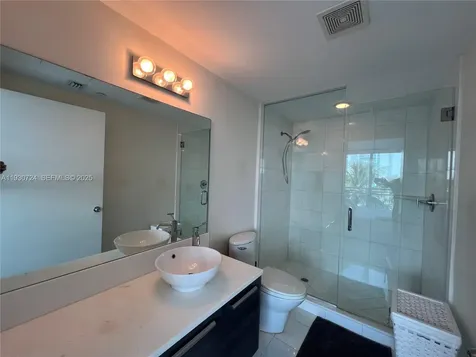 2950 NE 188th Street Aventura FL 33180